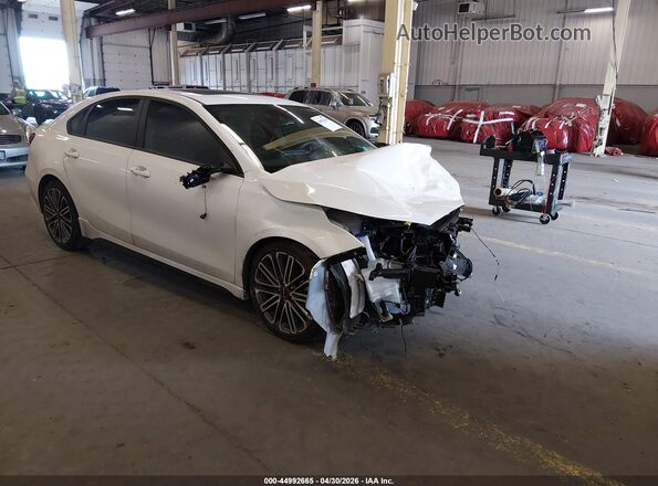 3KPF44ACXRE781192 2024 KIA FORTE Белый Передняя правая четверть