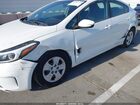 2017 Kia Forte Lx Белый vin: 3KPFK4A77HE021230