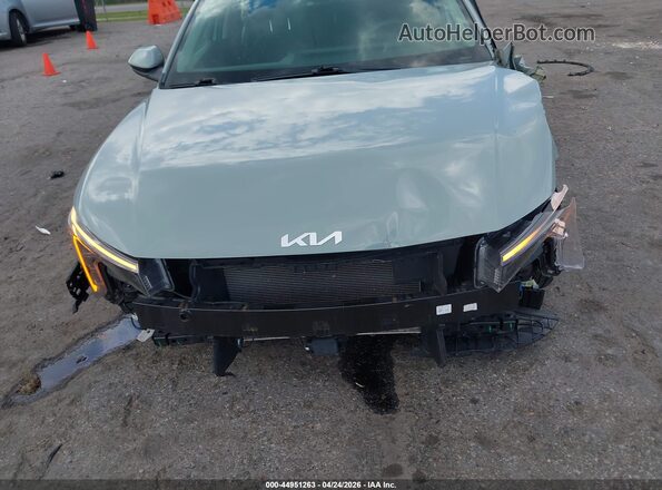3KPFT4DE2SE025362 2025 KIA K4 Gray Вид спереду