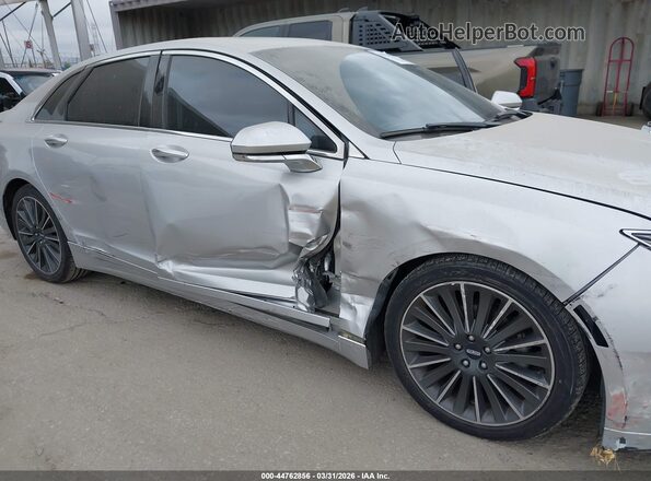 3LN6L2LU0GR629033 2016 LINCOLN MKZ HYBRID Silver Widok z przodu