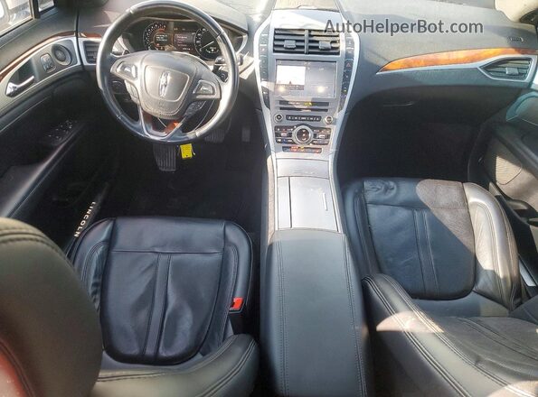 3LN6L5F93LR601701 2020 LINCOLN MKZ White Vista del salpicadero