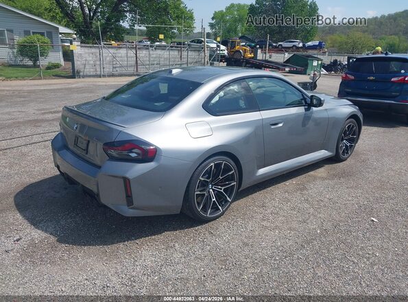 3MF23DM04S8F55654 2025 BMW M2 Gray უკანა მარჯვენა