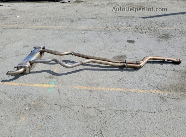 3MW49FS02P8C96384 2023 BMW M3 Black Vista del compartimento del motor