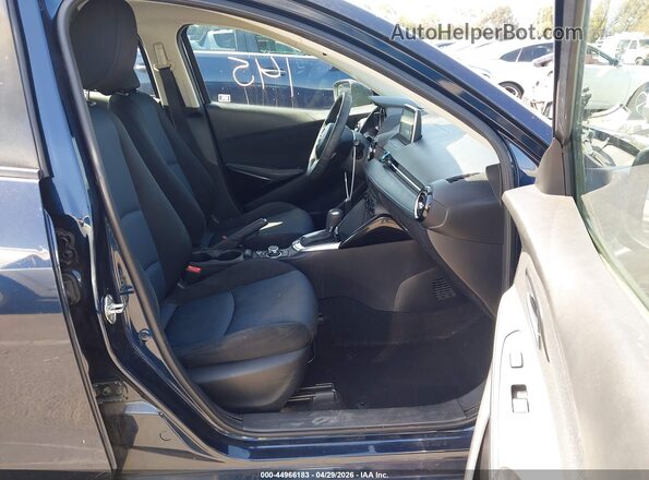 3MYDLBYV3HY188259 2017 TOYOTA YARIS IA Dark Blue Widok wnętrza z przodu