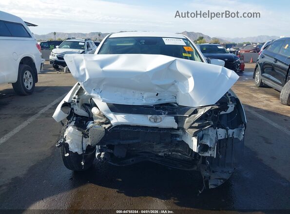 3MYDLBYV6JY303443 2018 TOYOTA YARIS IA White Widok deski rozdzielczej