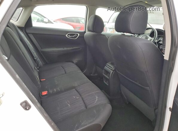 3N1AB7AP3HL720168 2017 NISSAN SENTRA Белый Вид задних сидений