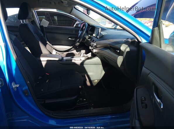 3N1AB8CV4PY244855 2023 NISSAN SENTRA Blue Widok wnętrza z przodu