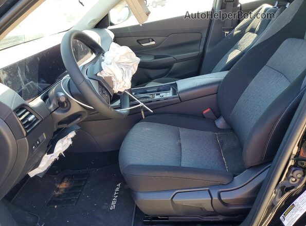 3N1AB9CV3TY226153 2026 NISSAN SENTRA Black Вид салону спереду