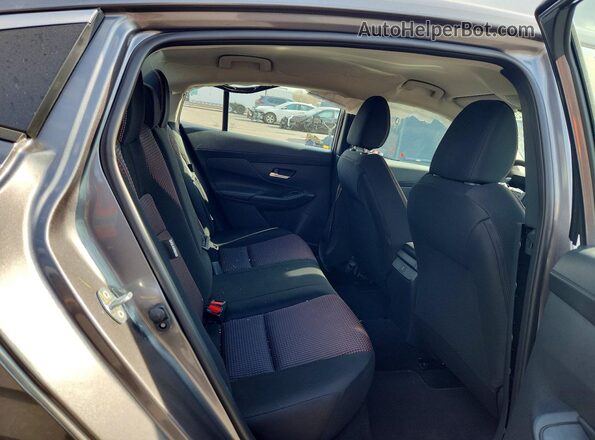 3N1AB9DV2TY237045 2026 NISSAN SENTRA Серый Вид задних сидений