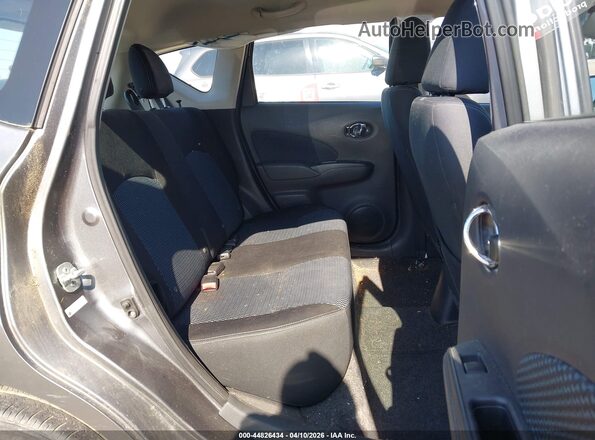3N1CE2CP0GL369539 2016 NISSAN VERSA NOTE Gray Vista de la etiqueta del VIN