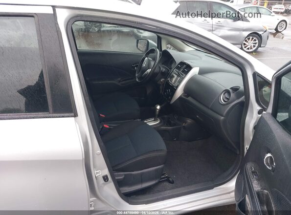 3N1CE2CP4JL367915 2018 NISSAN VERSA NOTE Silver Widok wnętrza z przodu