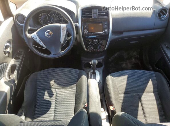 3N1CE2CP7GL377931 2016 NISSAN VERSA Красный Вид панели приборов