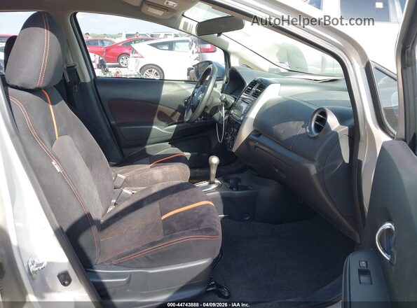 3N1CE2CP9GL368356 2016 NISSAN VERSA NOTE Silver Widok wnętrza z przodu