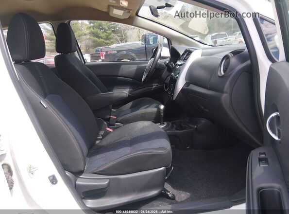 3N1CE2CPXJL365330 2018 NISSAN VERSA NOTE Белый Вид салона спереди