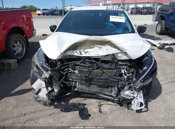 3N1CN8FV9LL806591 2020 NISSAN VERSA Белый Вид спереди