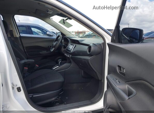 3N1CP5BV6ML552340 2021 NISSAN KICKS Белый Вид салона спереди