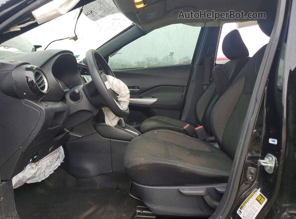 3N1CP5CU0JL531064 2018 NISSAN KICKS Черный Вид салона спереди
