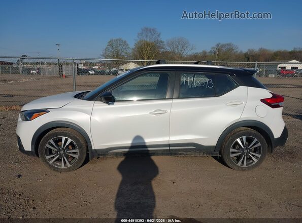 3N1CP5CU0KL519224 2019 NISSAN KICKS White Widok wnętrza 360 stopni
