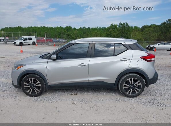 3N1CP5CUXKL509770 2019 NISSAN KICKS Серебряный Панорамный вид салона 360°