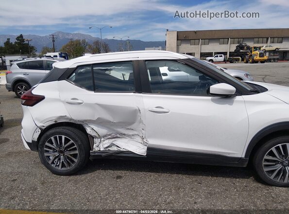 3N1CP5CV2ML481507 2021 NISSAN KICKS Белый Вид спереди