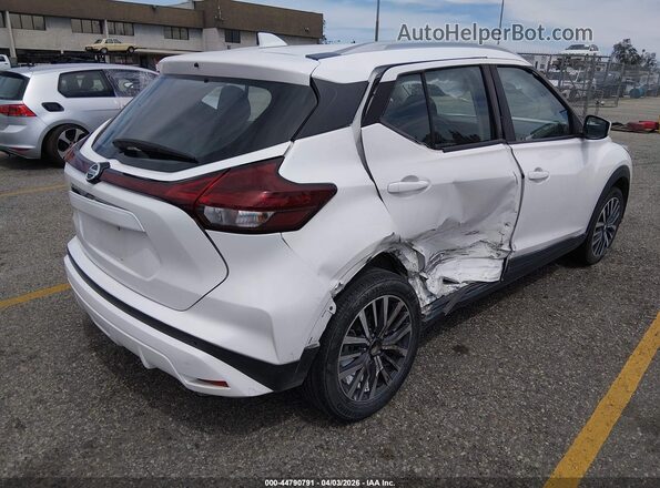 3N1CP5CV2ML481507 2021 NISSAN KICKS Белый Задняя правая четверть