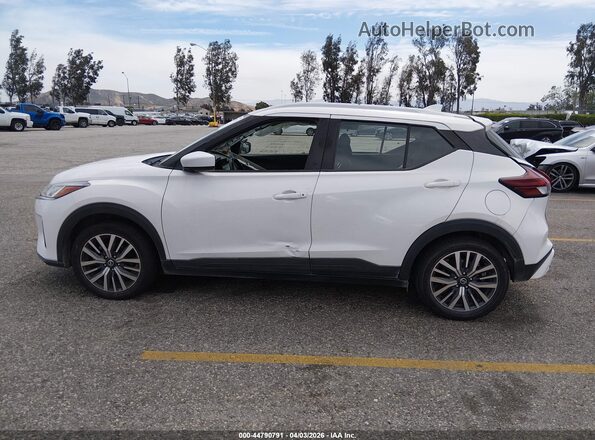 3N1CP5CV2ML481507 2021 NISSAN KICKS Белый Вид задней части салона