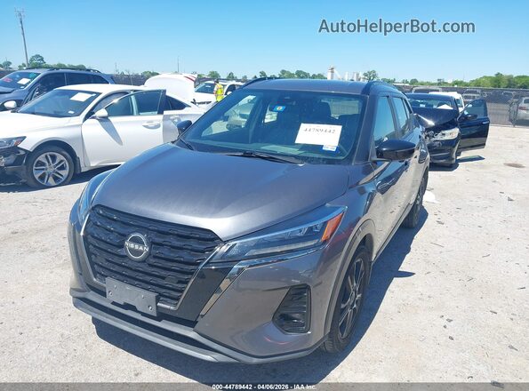 3N1CP5DV4PL533044 2023 NISSAN KICKS Gray Vista tres cuartos delantera izquierda