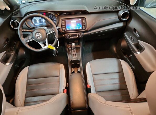 3N1CP5DV4PL575259 2023 NISSAN KICKS Серый Вид панели приборов