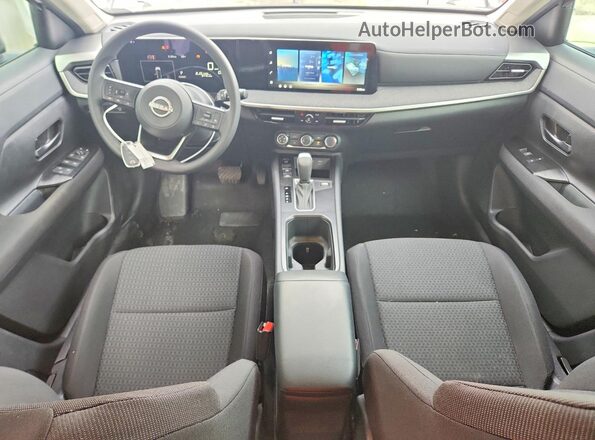 3N8AP6BE7TL349969 2026 NISSAN KICKS White Vista del salpicadero