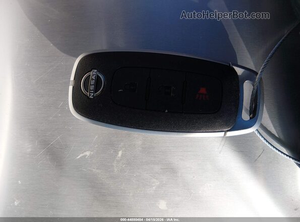 3N8AP6CB2SL406162 2025 NISSAN KICKS Синий Вид панели приборов