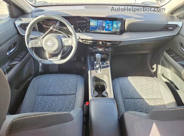 3N8AP6CB2TL372600 2026 NISSAN KICKS Black Առջևի վահանակի տեսք