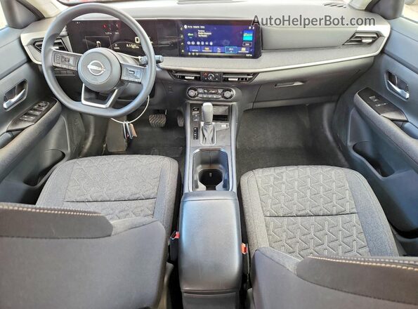 3N8AP6CB6TL302193 2026 NISSAN KICKS Burgundy Առջևի վահանակի տեսք
