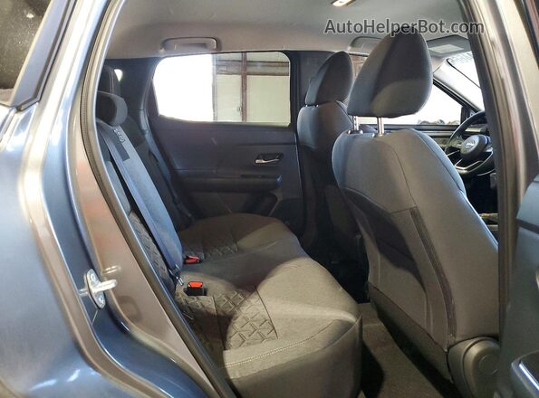 3N8AP6CB7TL311775 2026 NISSAN KICKS Серый Вид задней части салона