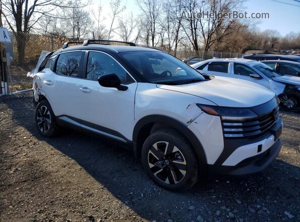 3N8AP6CBXTL308501 2026 NISSAN KICKS Белый Передняя правая четверть