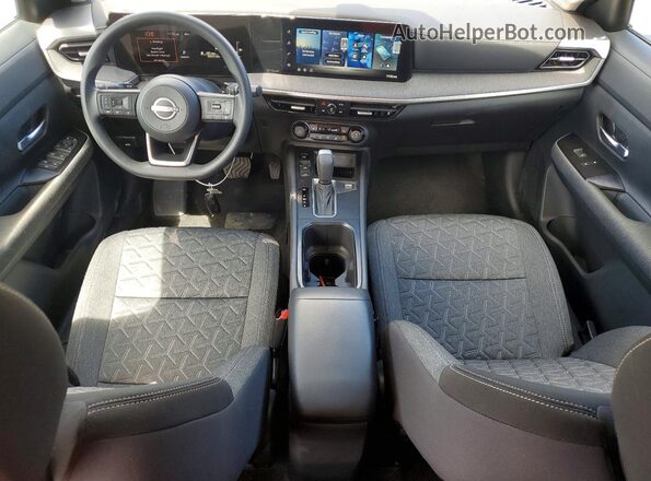 3N8AP6CE3TL362362 2026 NISSAN KICKS Серый Вид панели приборов