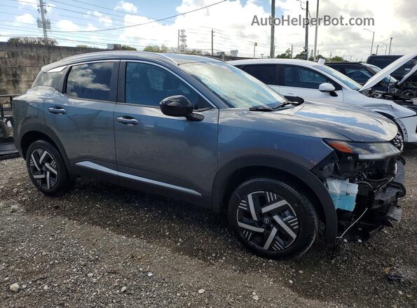 3N8AP6CE3TL362362 2026 NISSAN KICKS Серый Передняя правая четверть