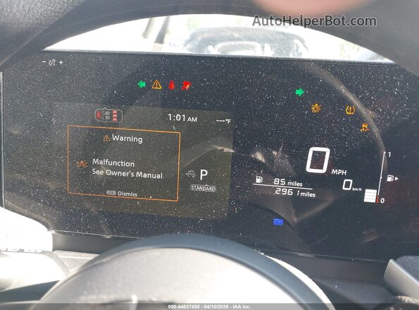 3N8AP6CE6TL321093 2026 NISSAN KICKS White Vista de los asientos traseros