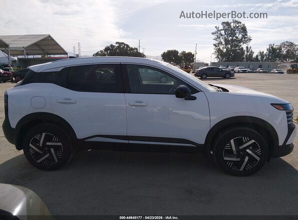 3N8AP6CE8TL306871 2026 NISSAN KICKS White Vista interior de 360 grados