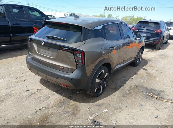 3N8AP6DB9SL319759 2025 NISSAN KICKS Коричневый Задняя правая четверть