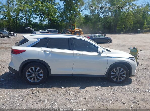 3PCAJ5M18LF101567 2020 INFINITI QX50 Белый Панорамный вид салона 360°