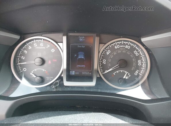 3TMBZ5DN5HM007973 2017 TOYOTA TACOMA White Widok tylnych siedzeń