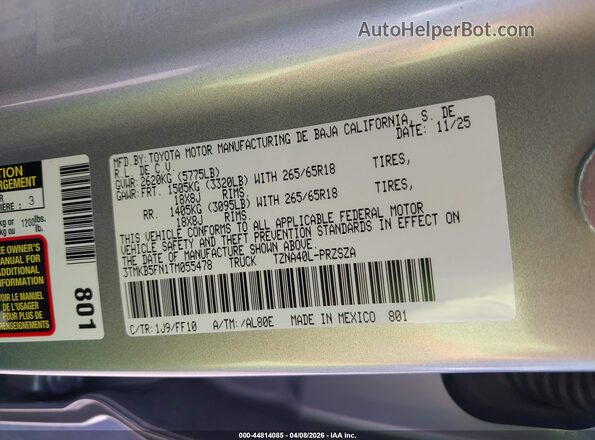 3TMKB5FN1TM055478 2026 TOYOTA TACOMA Gray Widok komory silnika