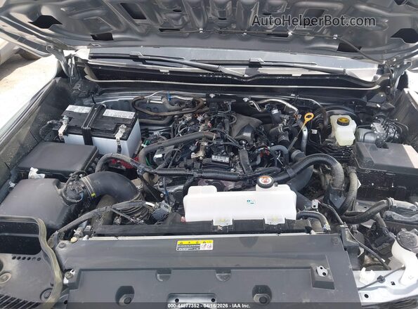 3TMKB5FN2TM055697 2026 TOYOTA TACOMA Silver Widok z tyłu