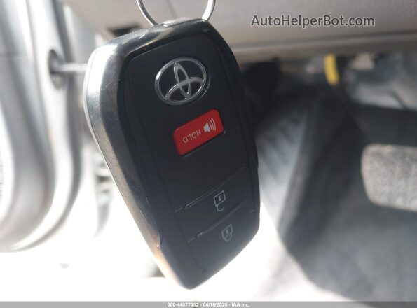 3TMKB5FN2TM055697 2026 TOYOTA TACOMA Silver Widok deski rozdzielczej
