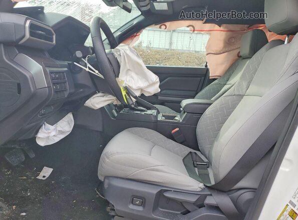 3TMKB5FN3TM058575 2026 TOYOTA TACOMA White Սալոնի դիմացի տեսք