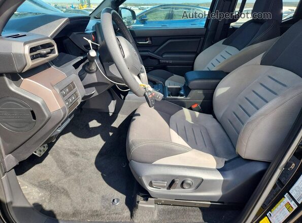 3TMKB5FN6RM003966 2024 TOYOTA TACOMA Black Vista interior delantera