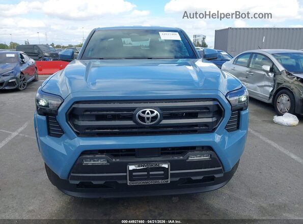 3TMKB5FN6TM060885 2026 TOYOTA TACOMA Blue Вид задньої частини салону