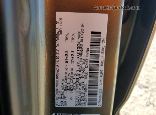 3TMLB5FN3TM055423 2026 TOYOTA TACOMA Gray Vista del compartimento del motor
