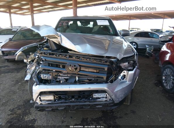 3TMLB5JN5TM246901 2026 TOYOTA TACOMA Silver Widok zestawu wskaźników