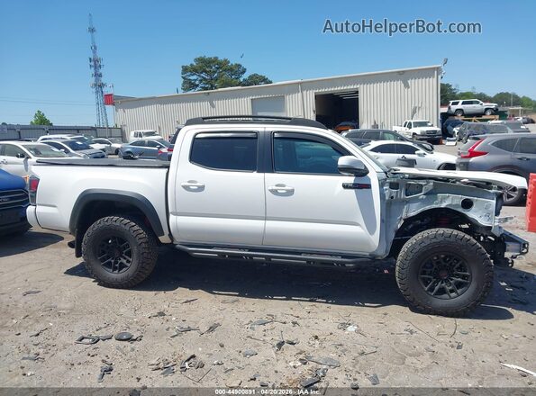 3TYCZ5AN4MT040809 2021 TOYOTA TACOMA White Vista interior de 360 grados